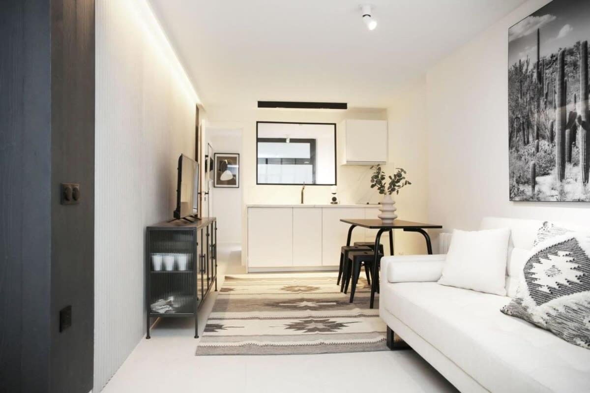 Logement Ideal En Famille - Porte Du Marais - 6P - Flat-Guest パリ エクステリア 写真